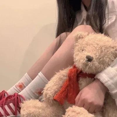 戴帽子的猫海报