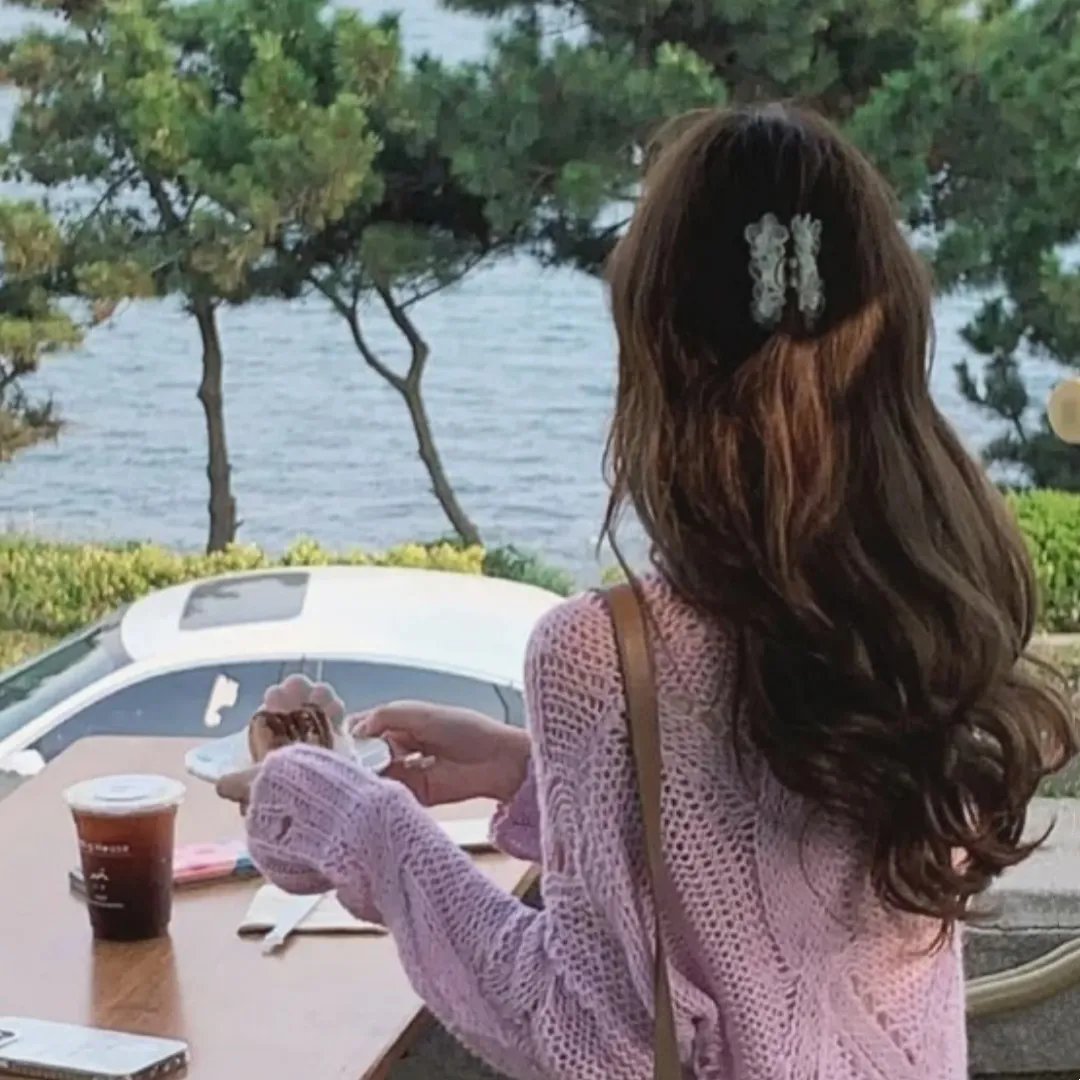 诡替身海报